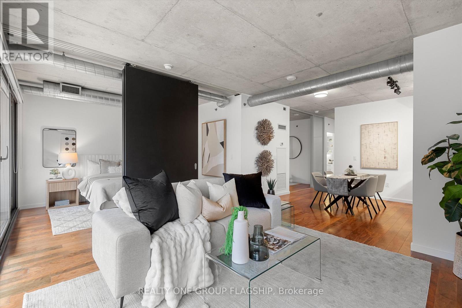 409 - 32 Trolley Crescent, Toronto, Ontario  M5A 0E8 - Photo 11 - C13132928