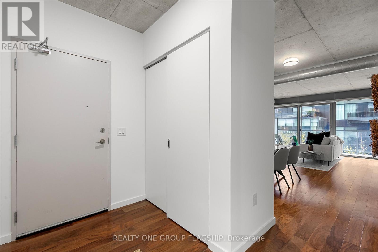 409 - 32 Trolley Crescent, Toronto, Ontario  M5A 0E8 - Photo 3 - C13132928