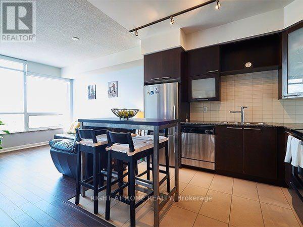 2701 - 500 Sherbourne Street, Toronto, Ontario  M4X 1L1 - Photo 2 - C13132982
