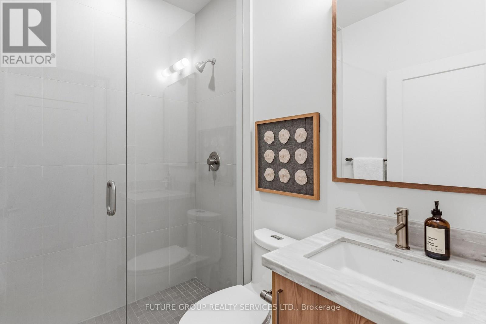 Unit 1 - 86 Kenwood Avenue, Toronto, Ontario  M6C 2S2 - Photo 29 - C13133014