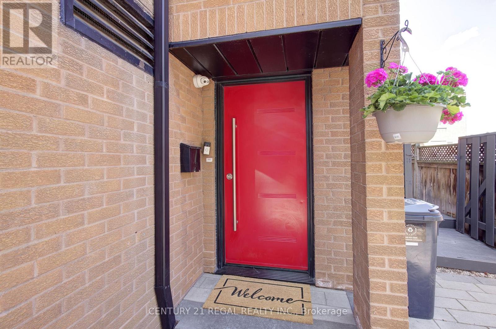 48 Michener Court, Toronto, Ontario  M6J 3R6 - Photo 4 - C13133044