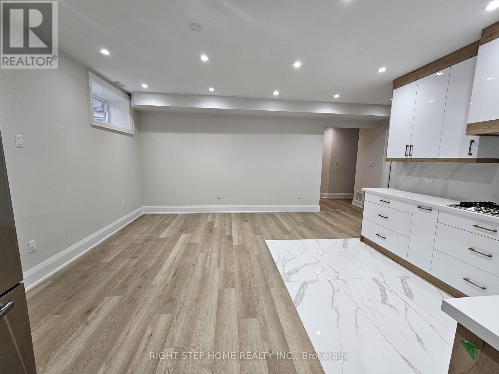 41 Sugarbush Square E, Toronto, Ontario  M1C 3M6 - Photo 16 - E13132898