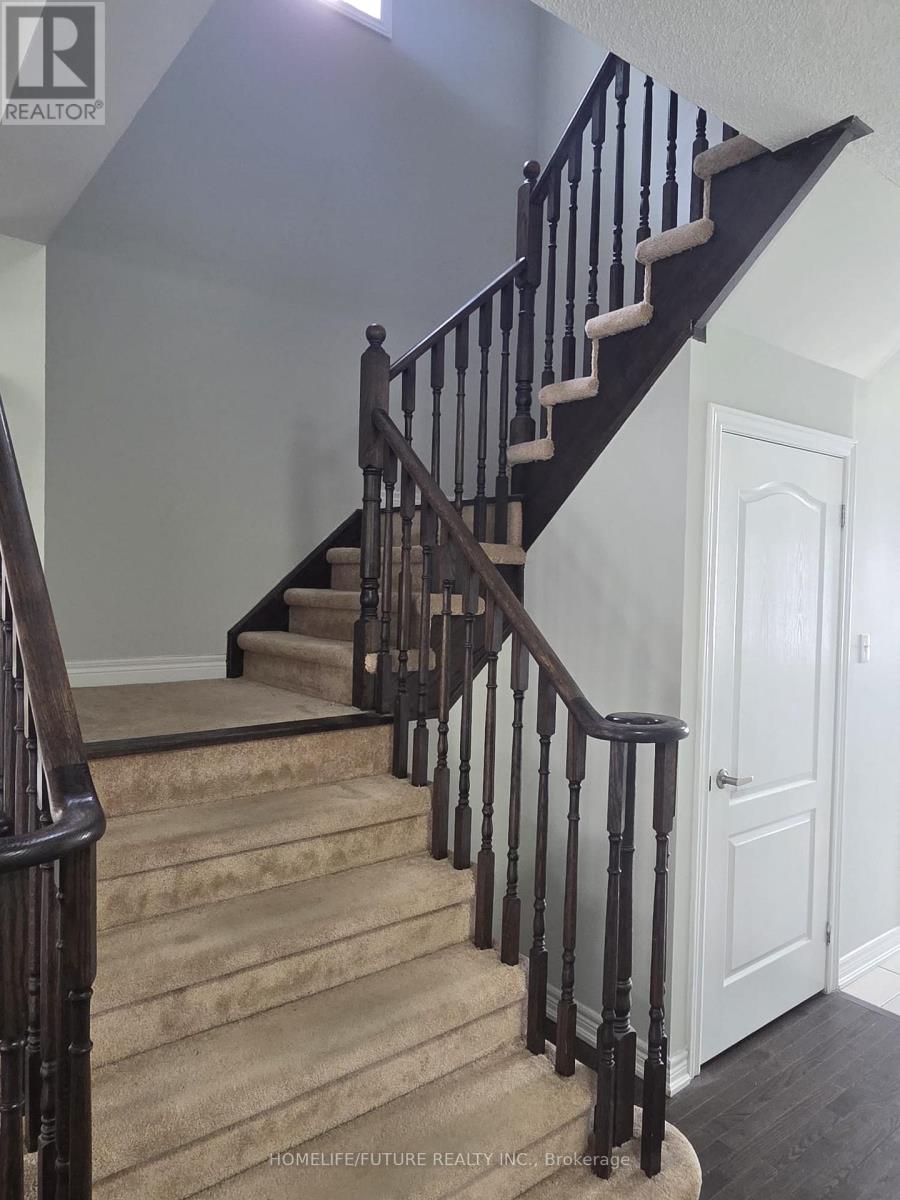 44 Bruce Cameron Drive, Clarington, Ontario  L1C 0W2 - Photo 12 - E13132970