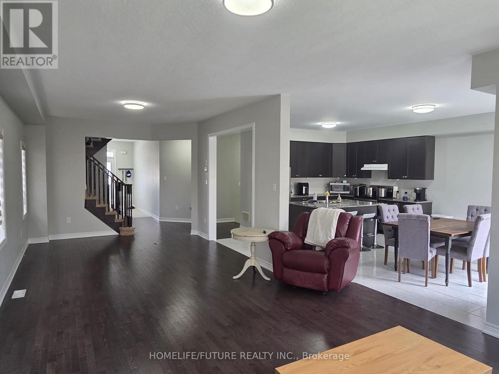 44 Bruce Cameron Drive, Clarington, Ontario  L1C 0W2 - Photo 9 - E13132970