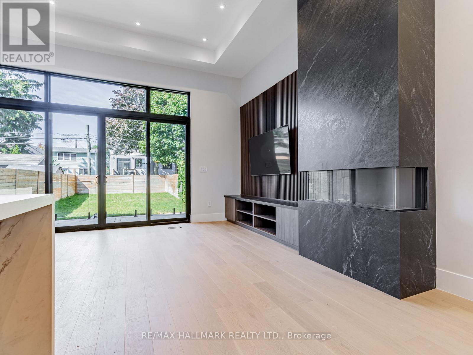 80 Barker Avenue, Toronto, Ontario  M4C 2N6 - Photo 14 - E13133028