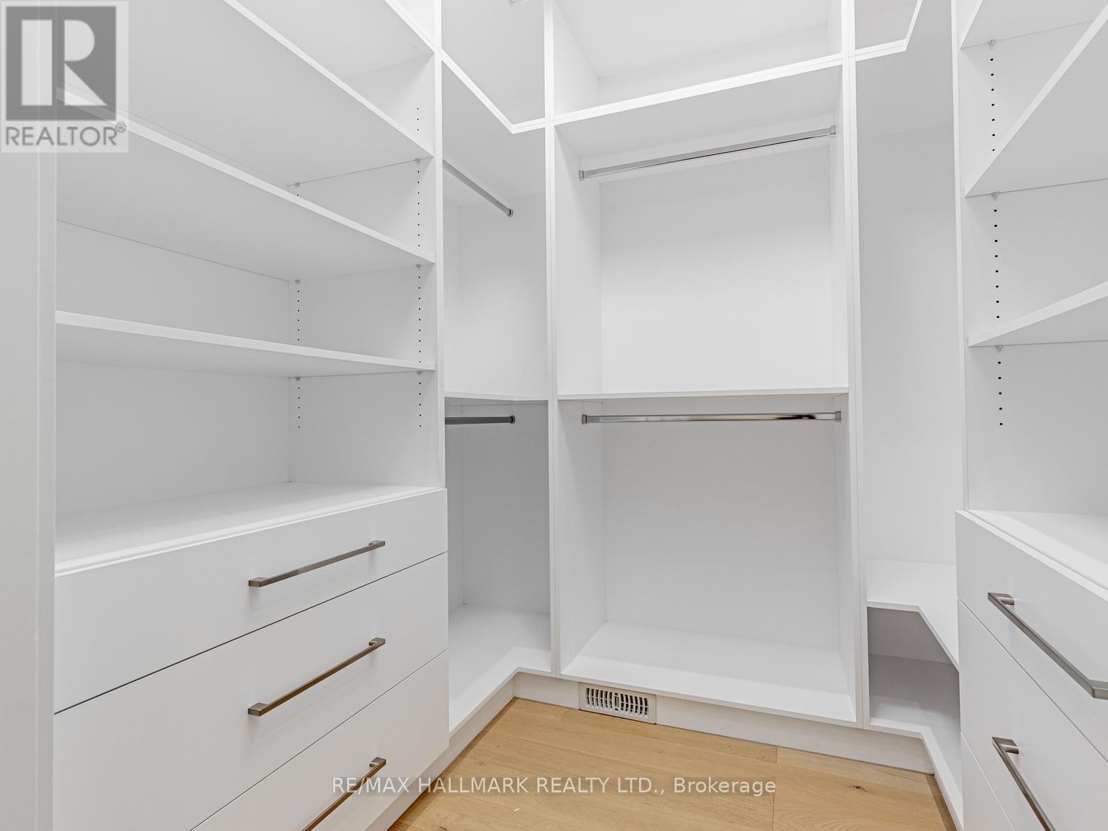 80 Barker Avenue, Toronto, Ontario  M4C 2N6 - Photo 26 - E13133028