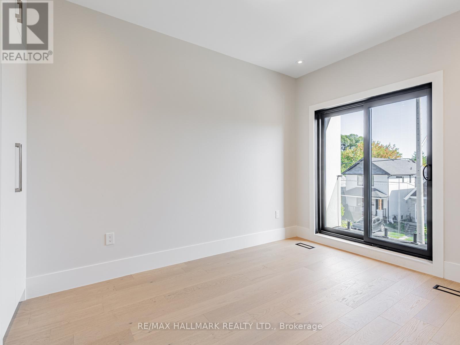 80 Barker Avenue, Toronto, Ontario  M4C 2N6 - Photo 32 - E13133028