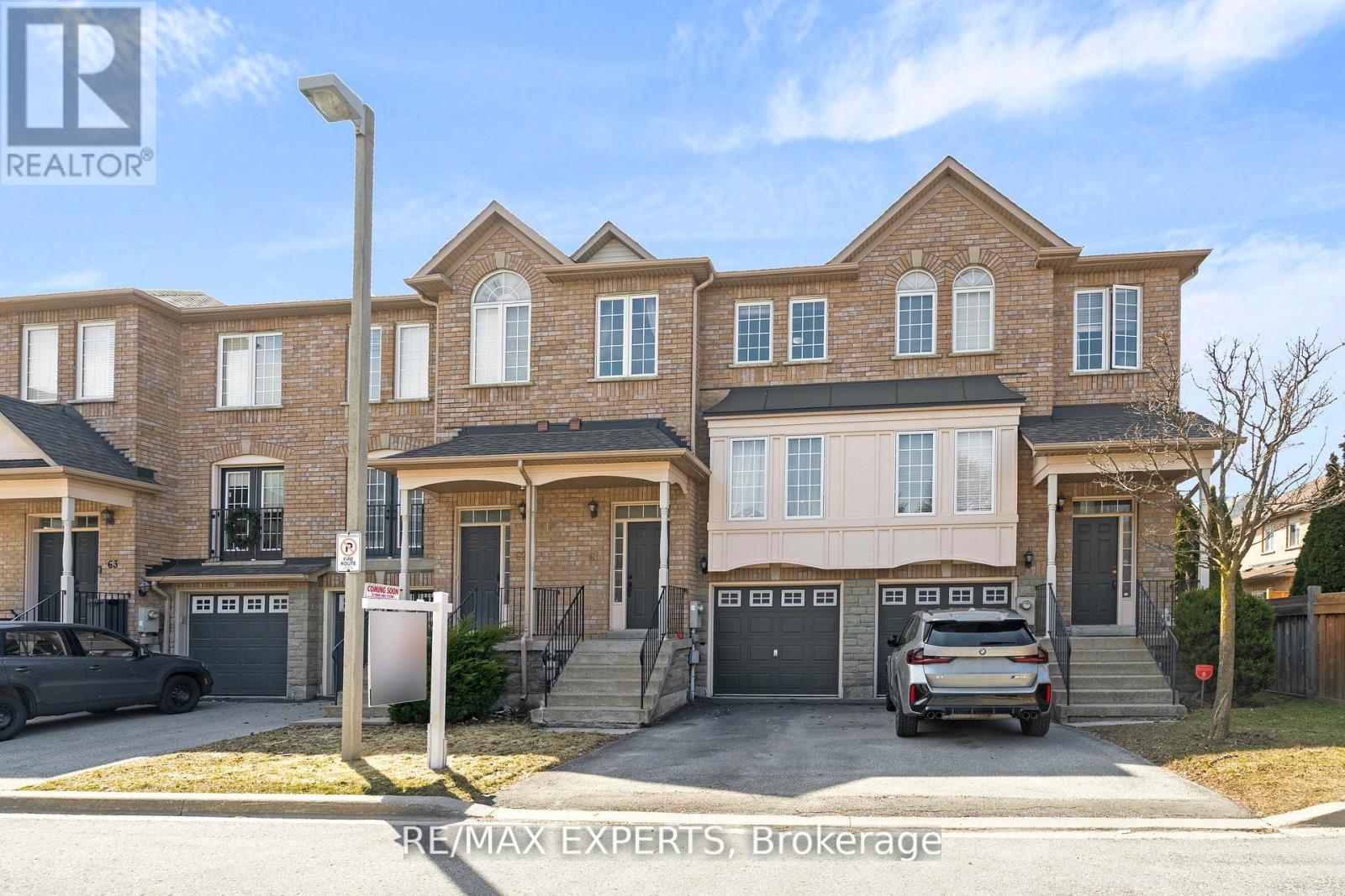 61 - 19 FOXCHASE AVENUE, Vaughan, Ontario