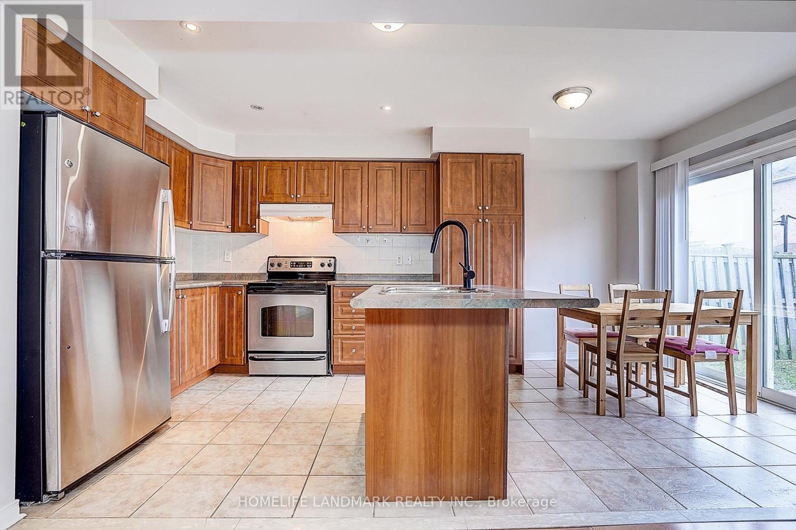 121 Lowther Avenue, Richmond Hill, Ontario  L4E 4P4 - Photo 10 - N13132858