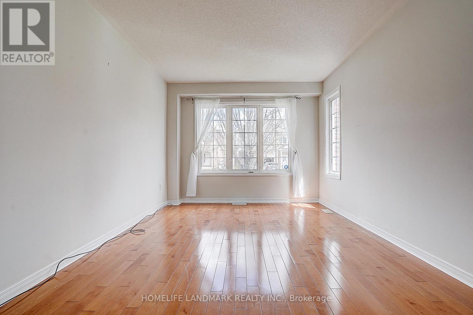 121 Lowther Avenue, Richmond Hill, Ontario  L4E 4P4 - Photo 4 - N13132858