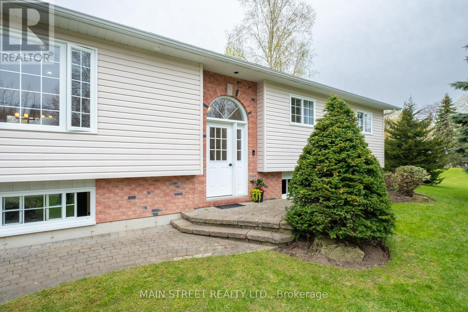 41 Bedford Road, Georgina, Ontario  L0E 1R0 - Photo 2 - N13133042