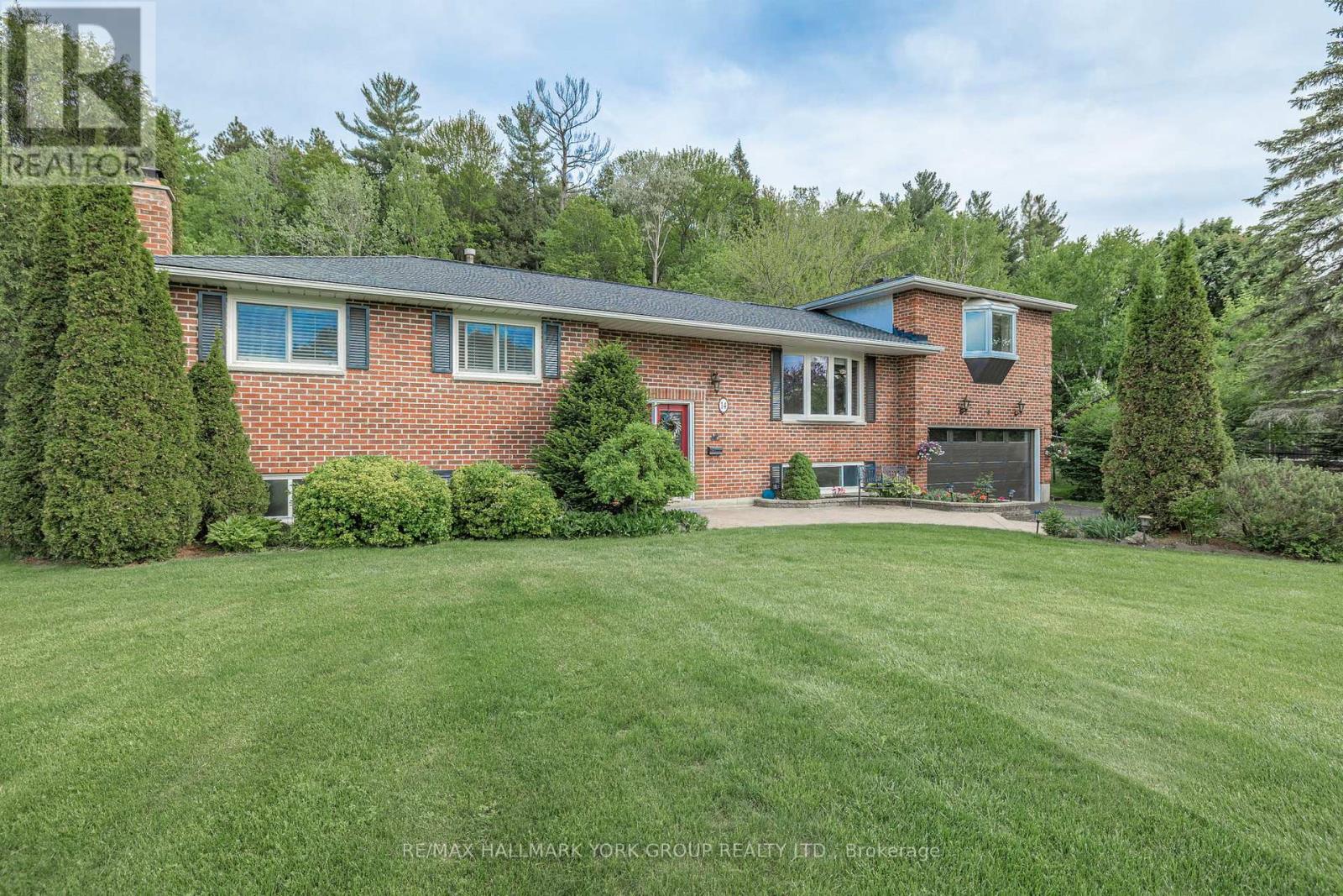 14 ANCHOR COURT, East Gwillimbury, Ontario