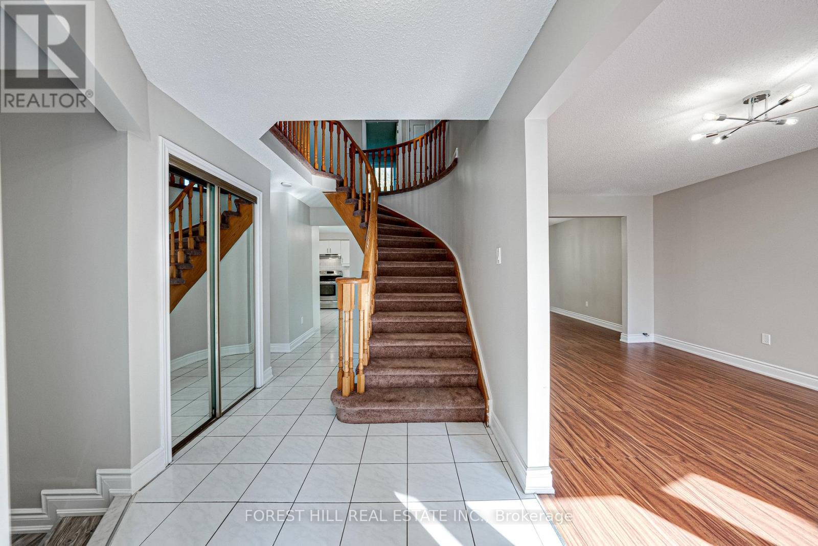 300 Conley Street, Vaughan (Lakeview Estates), Ontario  L4J 2Z6 - Photo 7 - N13133096