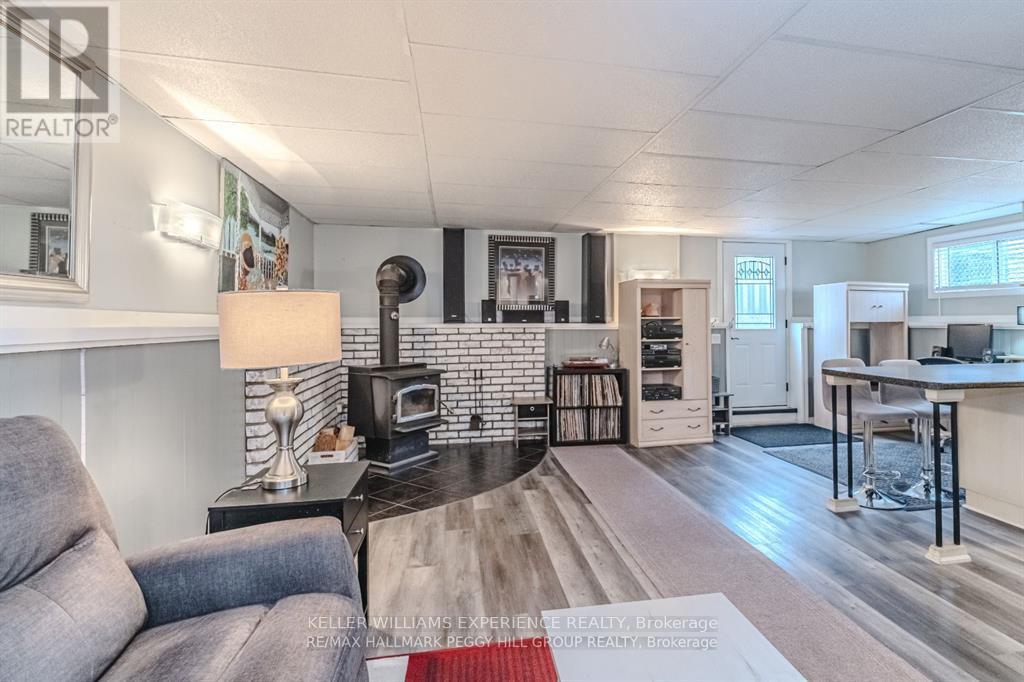 283 James Street E, Orillia, Ontario  L3V 1M3 - Photo 3 - S13132682