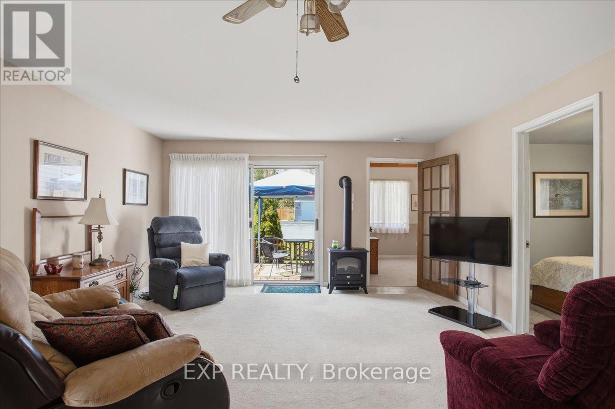 69 33rd Street N, Wasaga Beach, Ontario  L9Z 2C1 - Photo 10 - S13132828