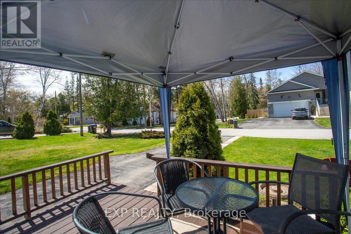 69 33rd Street N, Wasaga Beach, Ontario  L9Z 2C1 - Photo 14 - S13132828