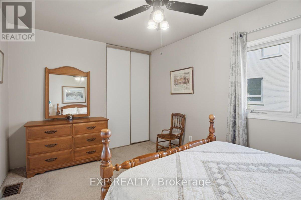 69 33rd Street N, Wasaga Beach, Ontario  L9Z 2C1 - Photo 16 - S13132828