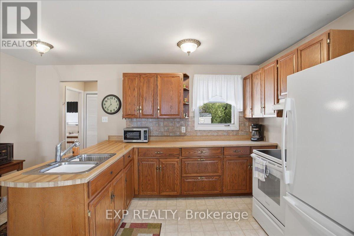 69 33rd Street N, Wasaga Beach, Ontario  L9Z 2C1 - Photo 7 - S13132828