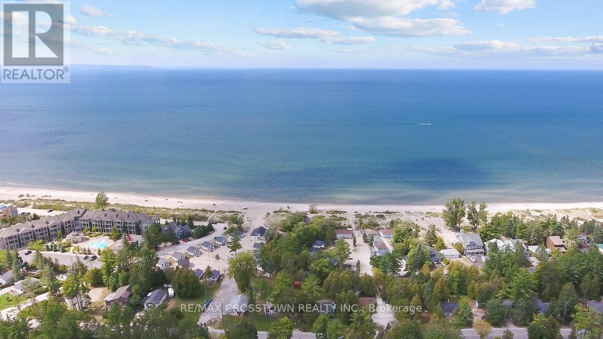 61 Earl Street, Wasaga Beach, Ontario  L9Z 2M6 - Photo 3 - S13133080