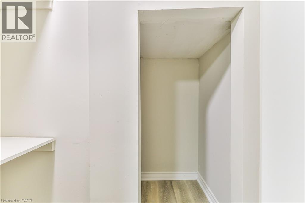 38 Dunkirk Drive Unit# B, Hamilton, Ontario  L8K 4X1 - Photo 17 - 40830166