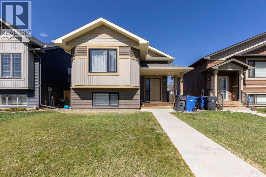 537 Blackwolf Boulevard N, Lethbridge, Alberta
