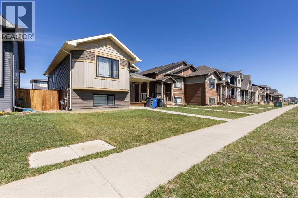 537 Blackwolf Boulevard N, Lethbridge, Alberta  T1H 7C8 - Photo 4 - A2303749