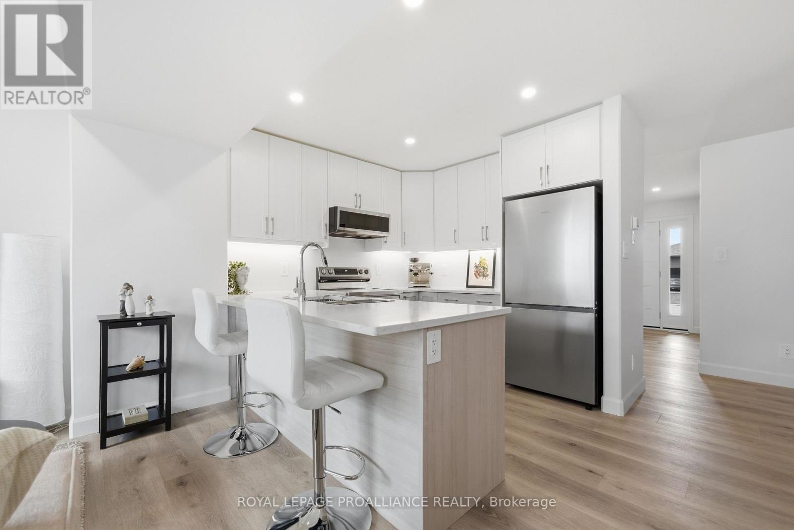 19 Parkland Circle, Quinte West, Ontario  K8V 0R3 - Photo 11 - X13133180