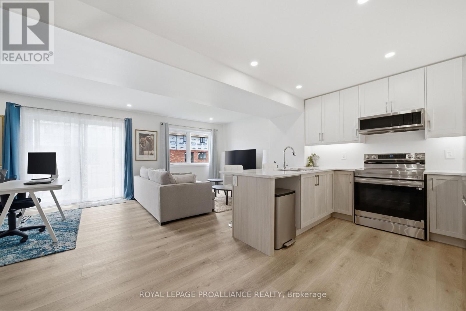 19 Parkland Circle, Quinte West, Ontario  K8V 0R3 - Photo 13 - X13133180