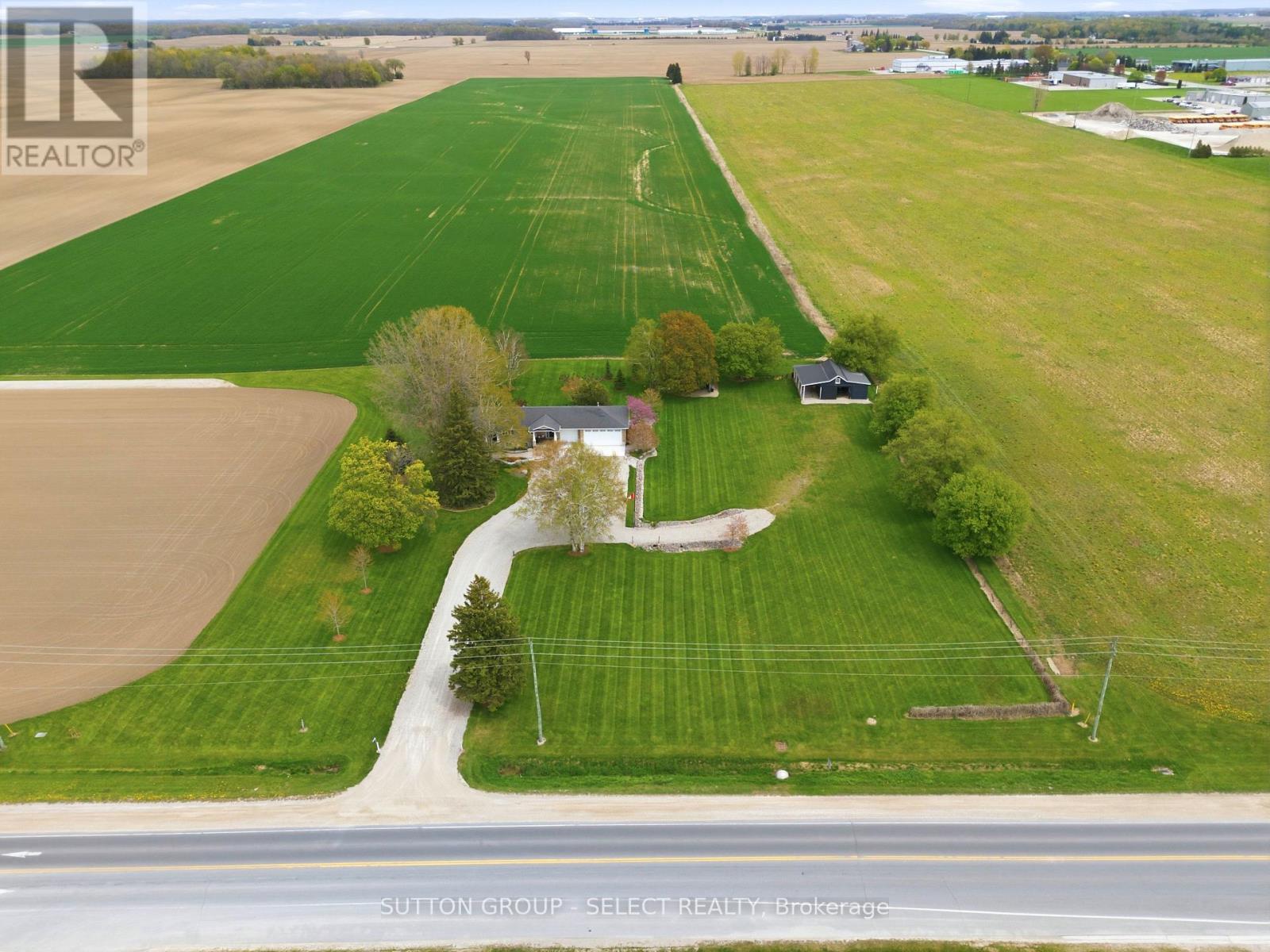 71294 London Road, South Huron, Ontario  N0M 1S3 - Photo 3 - X13133342