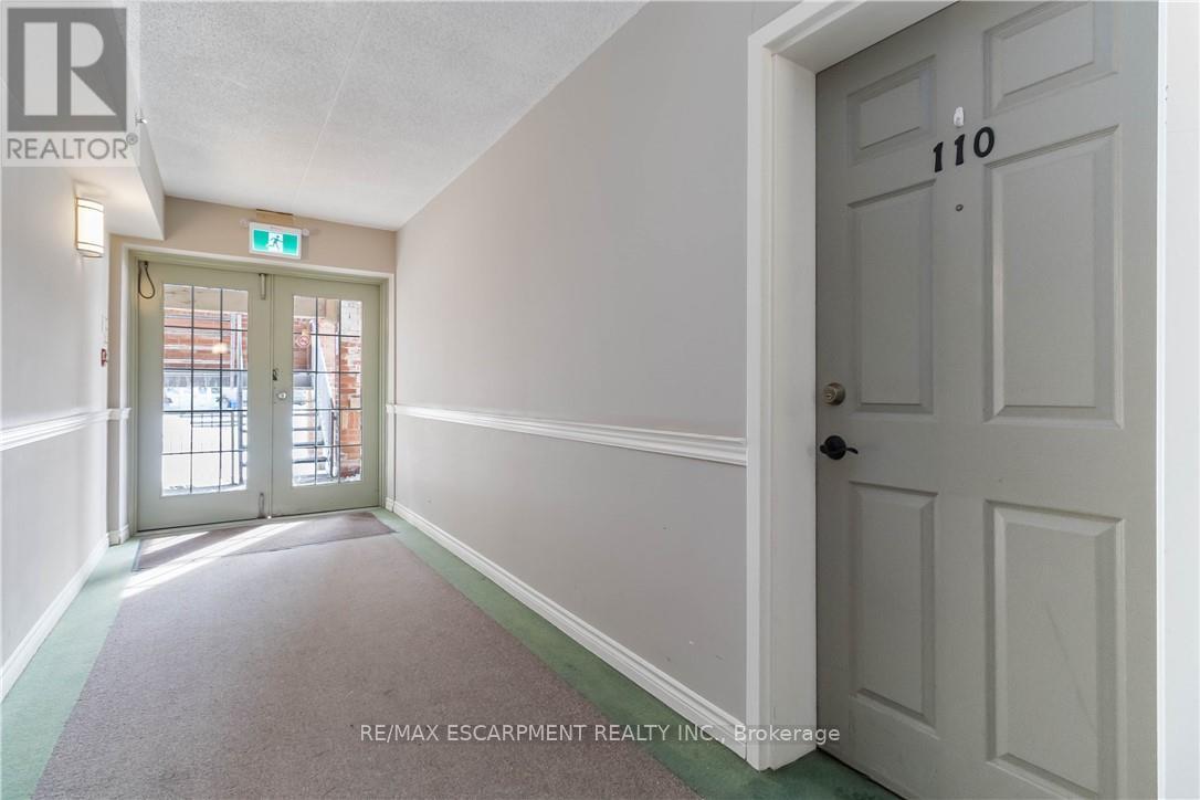 110 - 4015 Kilmer Drive, Burlington, Ontario  L7M 4M4 - Photo 30 - W13132720