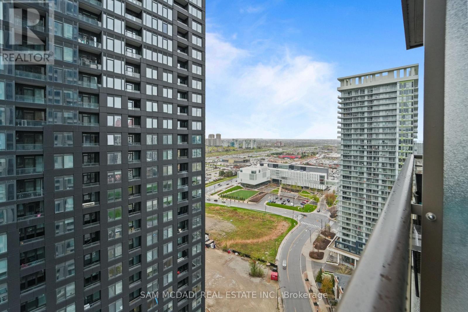 2312 - 385 Prince Of Wales Drive, Mississauga, Ontario  L5B 0C6 - Photo 12 - W13132790