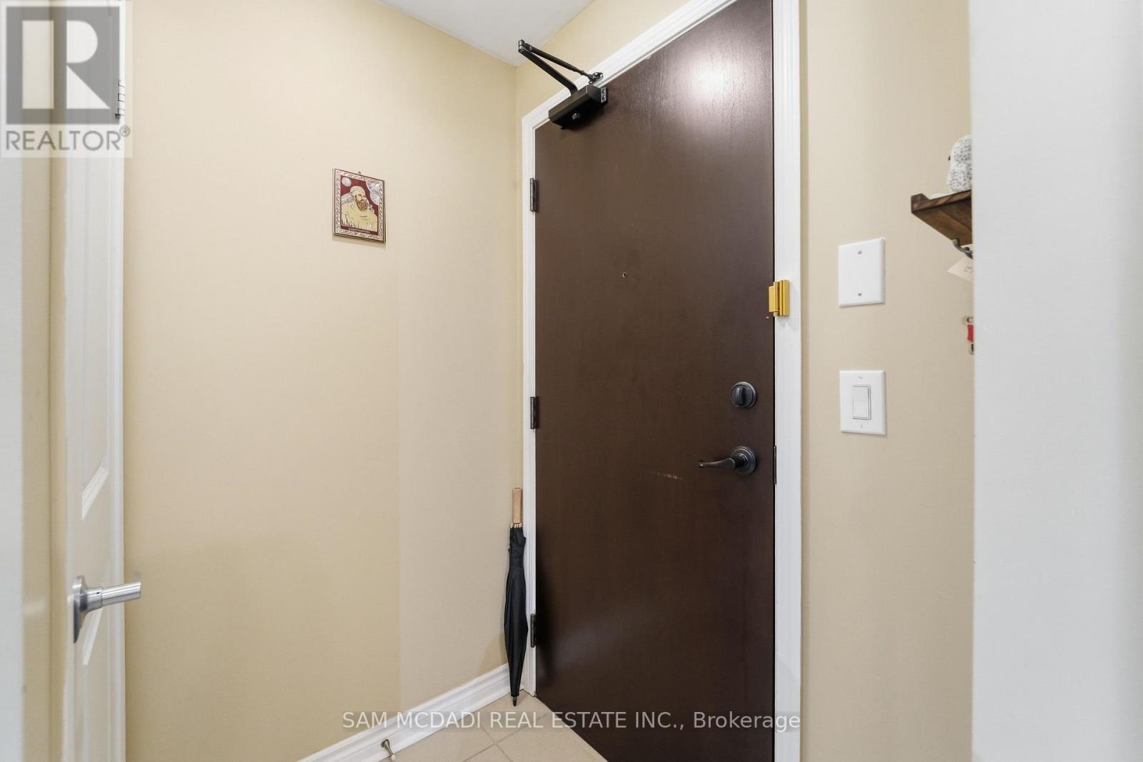 2312 - 385 Prince Of Wales Drive, Mississauga, Ontario  L5B 0C6 - Photo 3 - W13132790