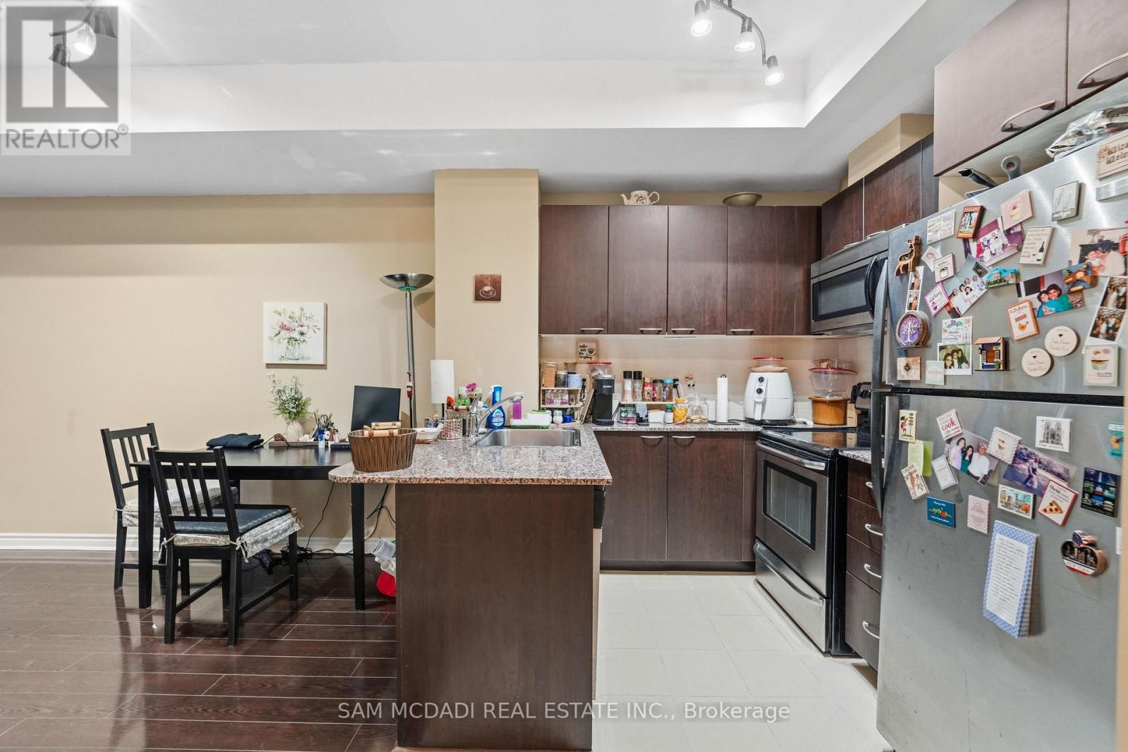 2312 - 385 Prince Of Wales Drive, Mississauga, Ontario  L5B 0C6 - Photo 6 - W13132790