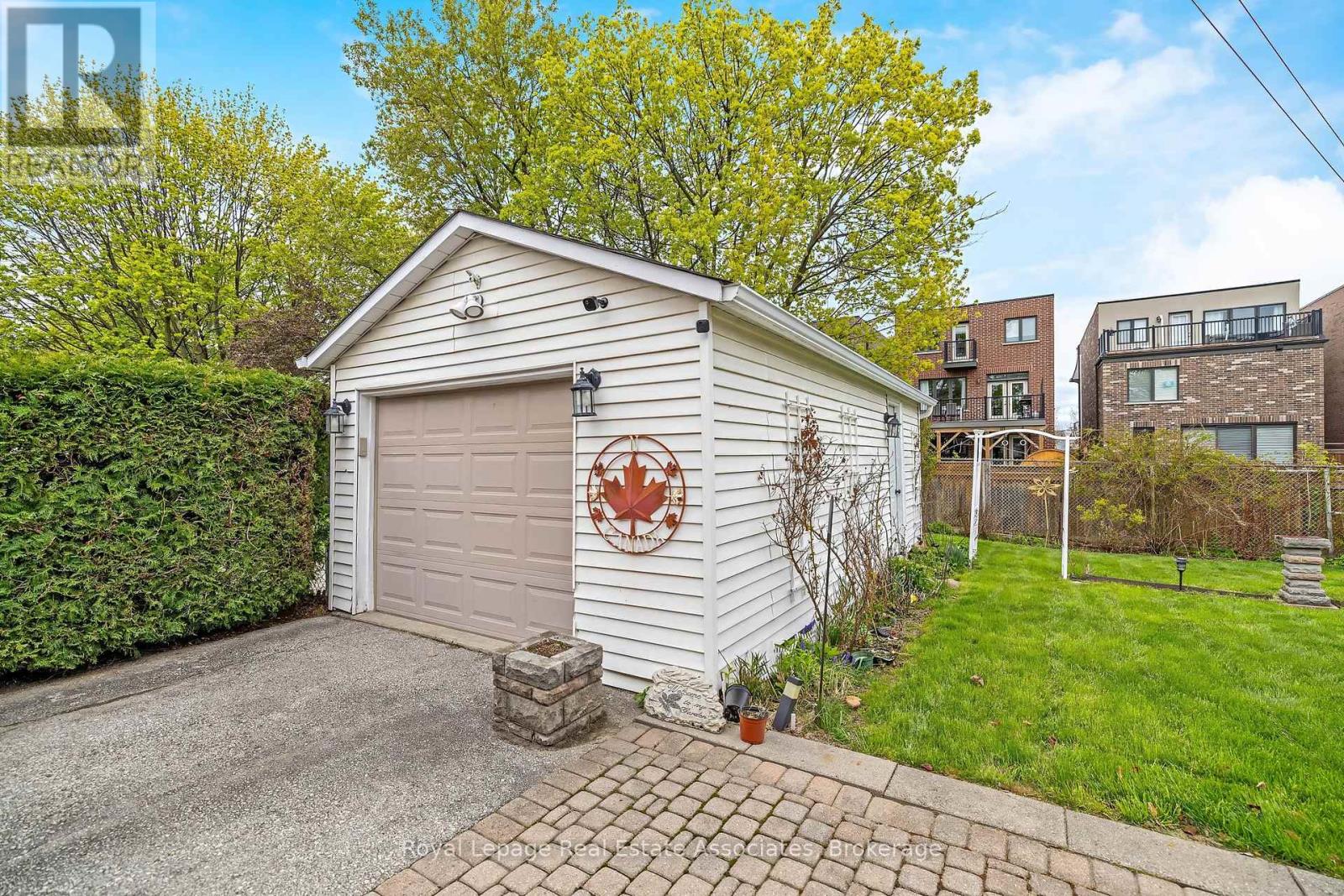 293 Thirtieth Street, Toronto, Ontario  M8W 3E4 - Photo 34 - W13132810