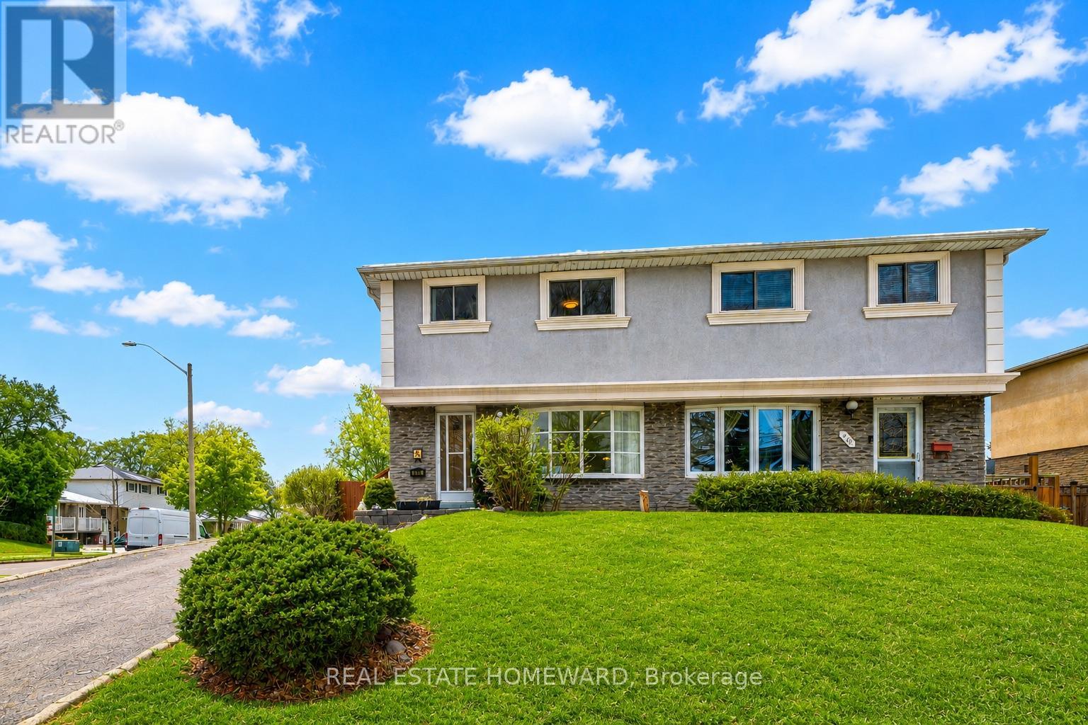 783 Dodsworth Crescent, Mississauga, Ontario  L4Y 2H8 - Photo 2 - W13132852