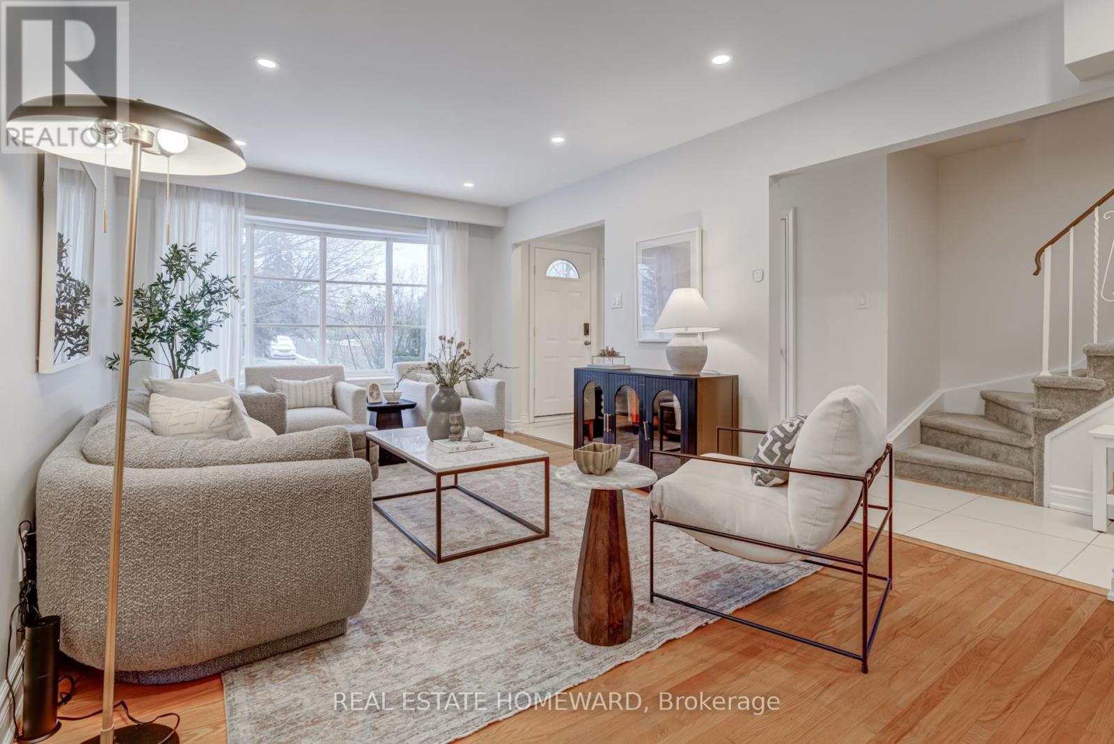 783 Dodsworth Crescent, Mississauga, Ontario  L4Y 2H8 - Photo 4 - W13132852