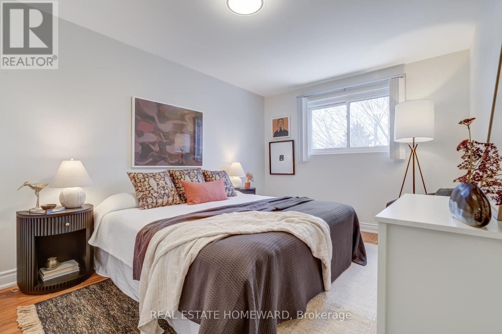 783 Dodsworth Crescent, Mississauga, Ontario  L4Y 2H8 - Photo 8 - W13132852