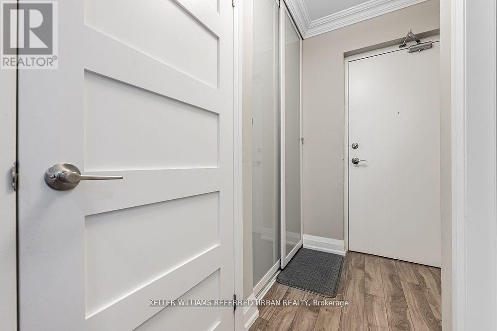1007 - 3025 Queen Frederica Drive, Mississauga, Ontario  L4Y 3A1 - Photo 5 - W13132906