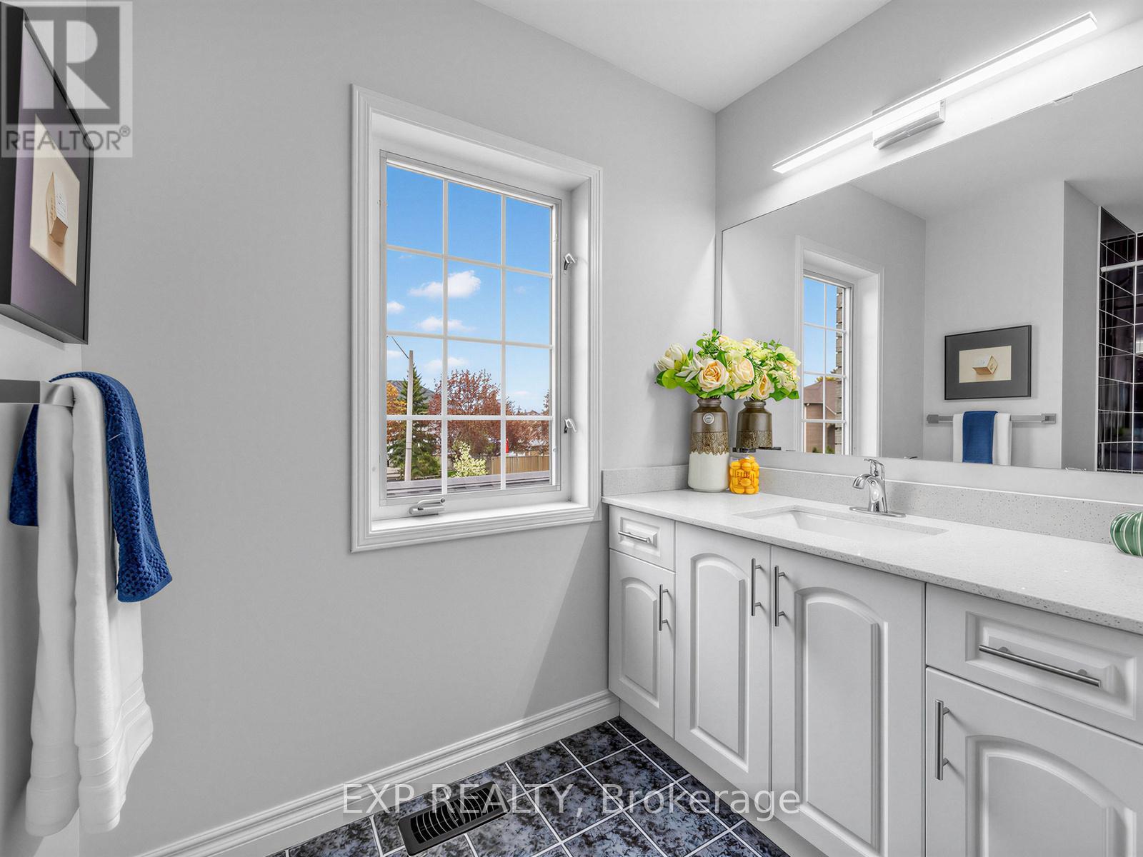 5697 Condor Place, Mississauga, Ontario  L5V 2J4 - Photo 28 - W13132912