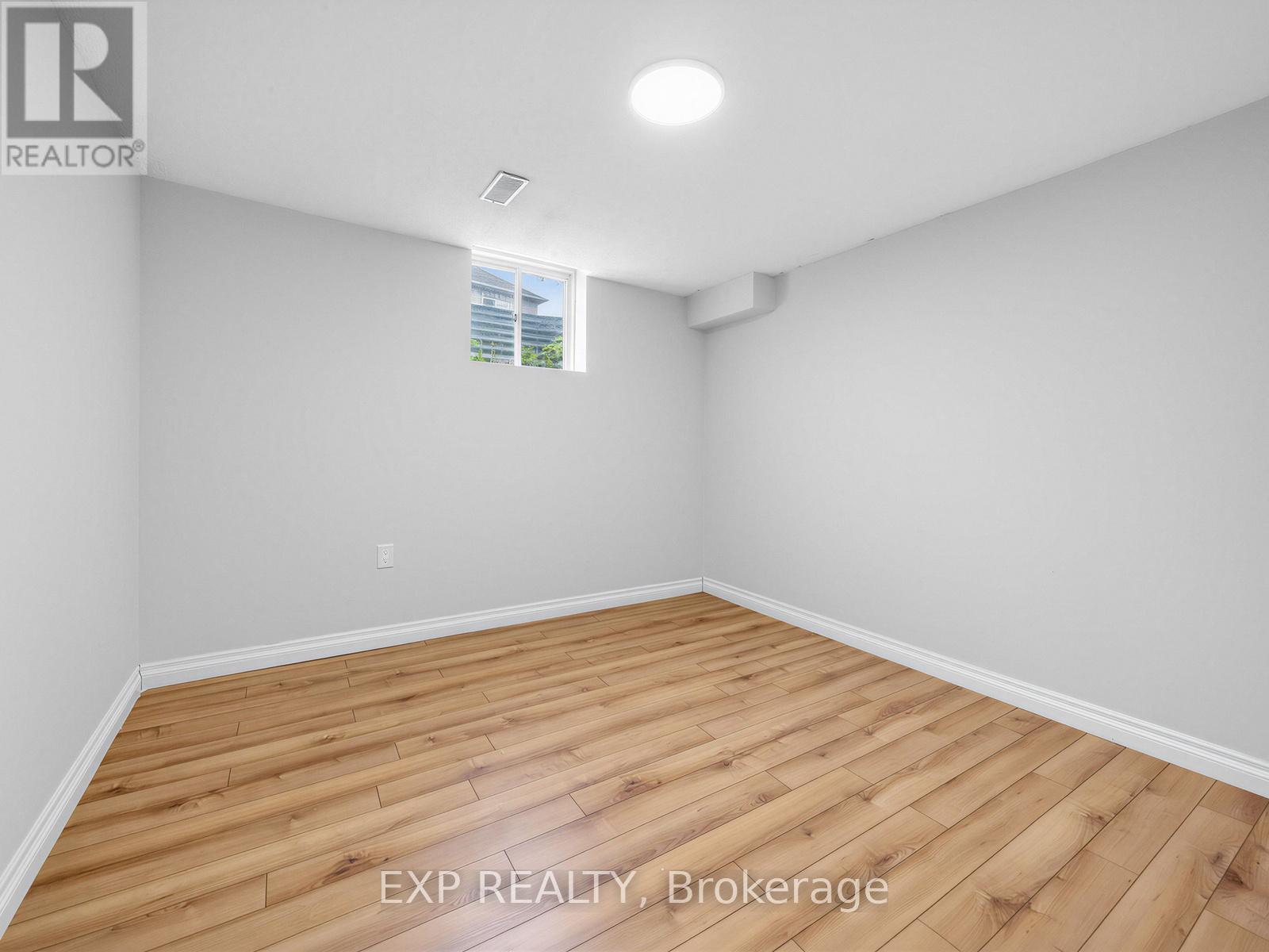 5697 Condor Place, Mississauga, Ontario  L5V 2J4 - Photo 33 - W13132912