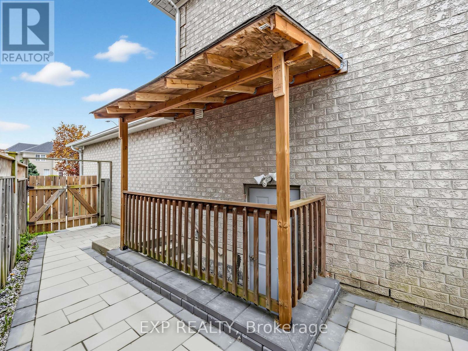 5697 Condor Place, Mississauga, Ontario  L5V 2J4 - Photo 36 - W13132912