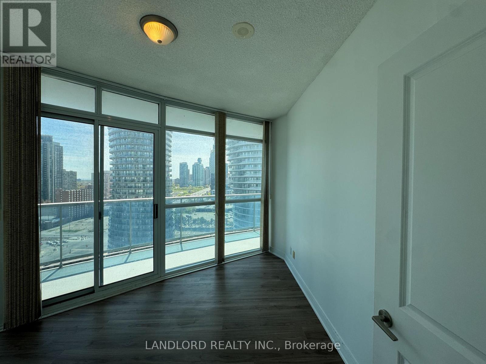 1806 - 80 Absolute Avenue, Mississauga, Ontario  L4Z 0A5 - Photo 10 - W13132944