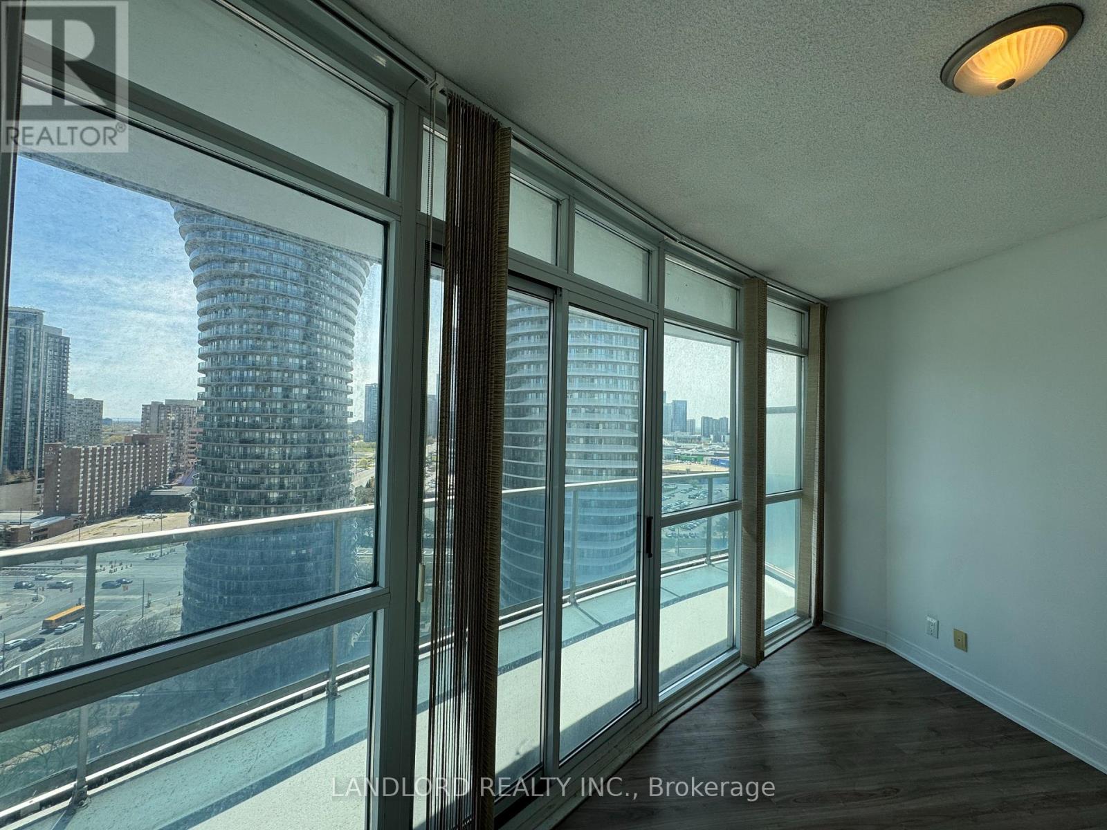 1806 - 80 Absolute Avenue, Mississauga, Ontario  L4Z 0A5 - Photo 12 - W13132944
