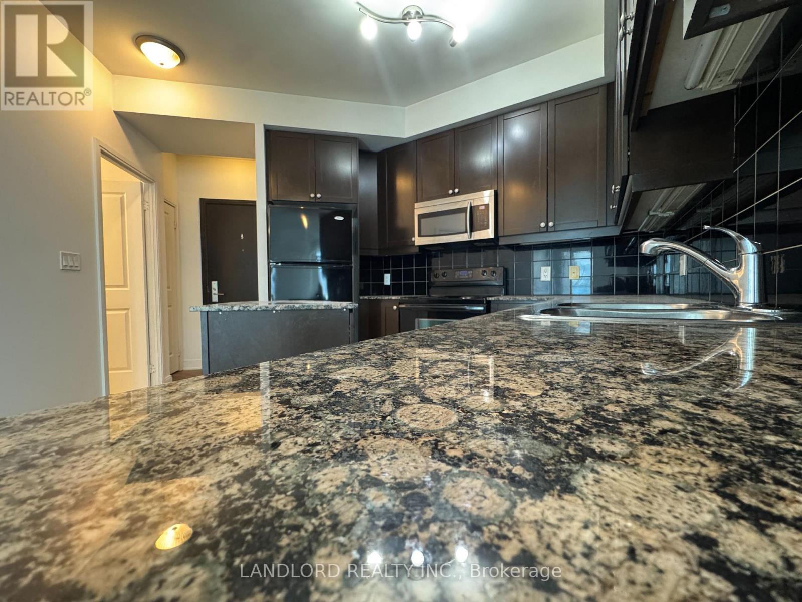 1806 - 80 Absolute Avenue, Mississauga, Ontario  L4Z 0A5 - Photo 5 - W13132944