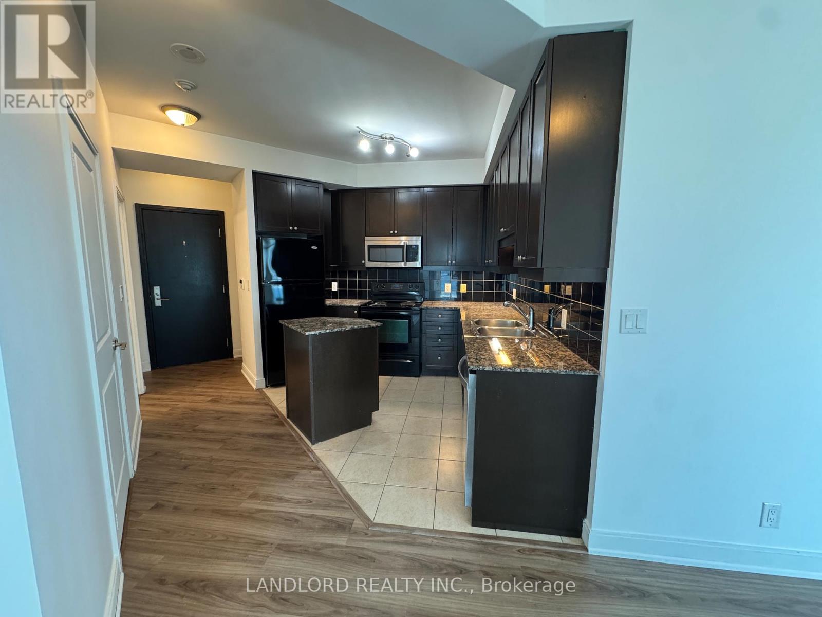 1806 - 80 Absolute Avenue, Mississauga, Ontario  L4Z 0A5 - Photo 8 - W13132944
