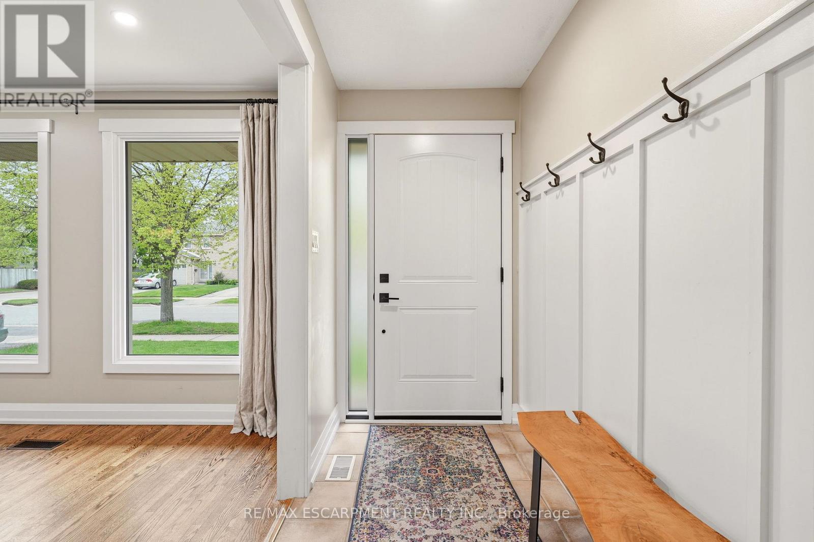 3452 Caplan Crescent, Burlington, Ontario  L7N 2P9 - Photo 9 - W13132996