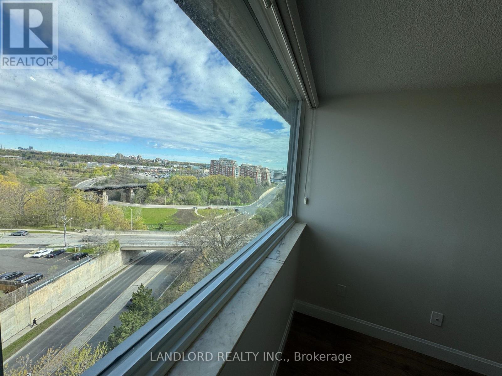 1105 - 20 Speers Road, Oakville, Ontario  L6K 3R5 - Photo 31 - W13133004