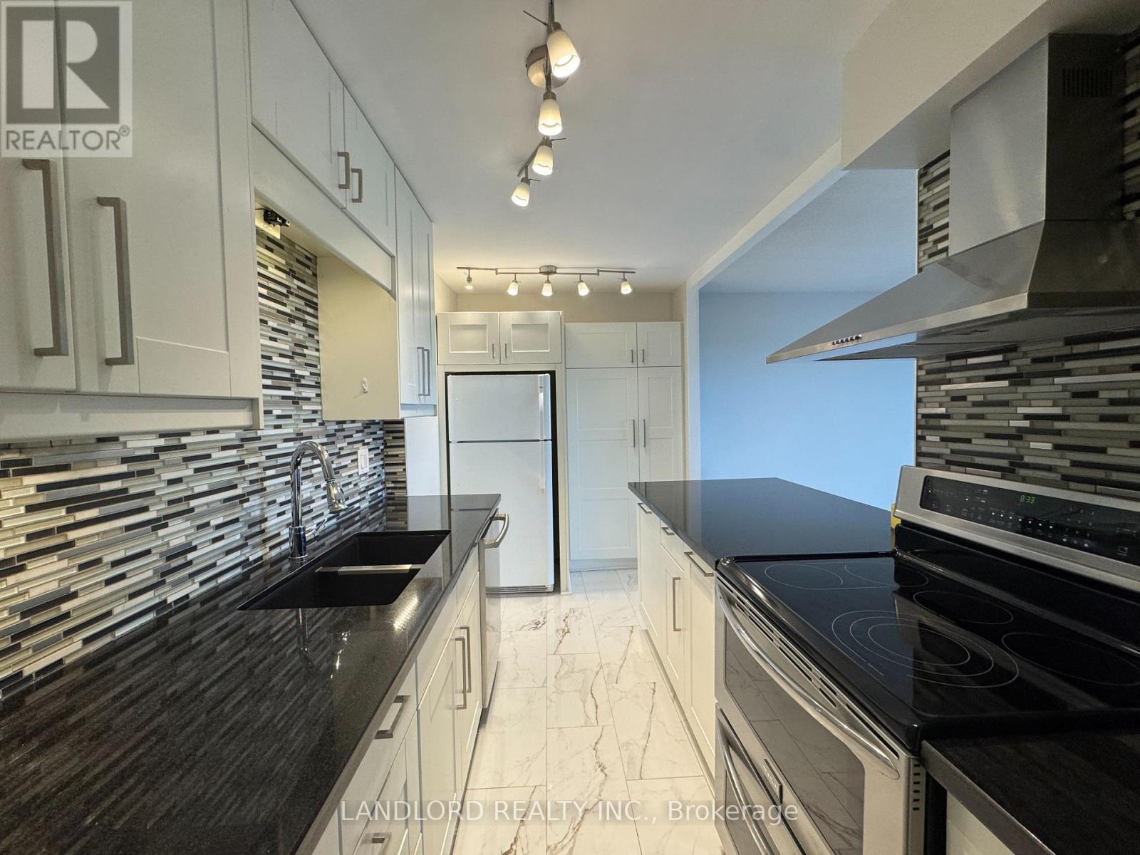 1105 - 20 Speers Road, Oakville, Ontario  L6K 3R5 - Photo 7 - W13133004