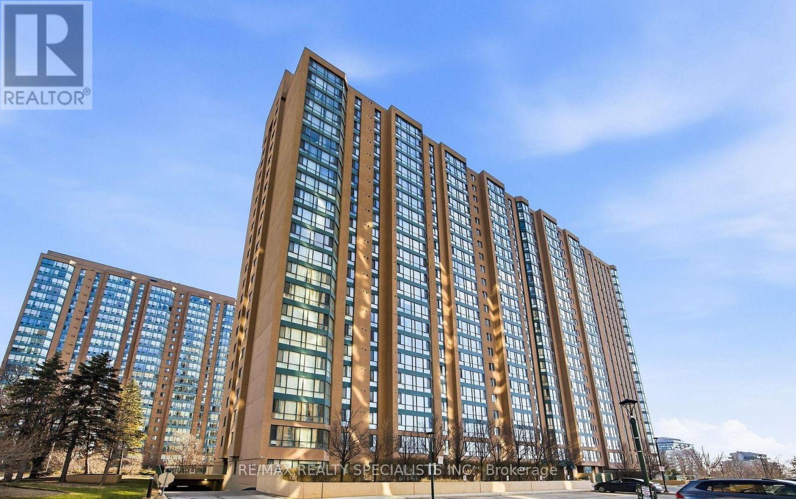 1709 - 145 HILLCREST AVENUE, Mississauga, Ontario