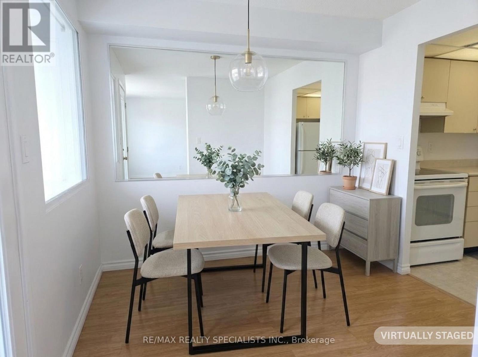 1709 - 145 Hillcrest Avenue, Mississauga, Ontario L5B 3Z1 - Photo 5 - W13133008